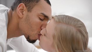 Ravishing blonde girl Inga gets on her knees and sucks a boner